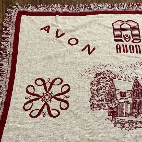 Vintage Rare Avon Mrs Albee Collectible Throw Blanket Red Cream - Picture 2 of 11